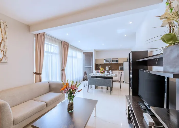 Lamartine 619 Residencial 5*